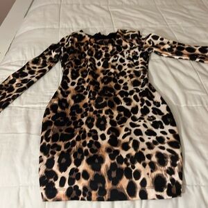 Wore once.  Cleaning out closet.